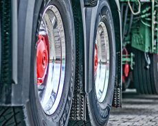 Nuovo rapporto ESENER rivela sfide cruciali per la sicurezza dei lavoratori nel settore trasporti e stoccaggio